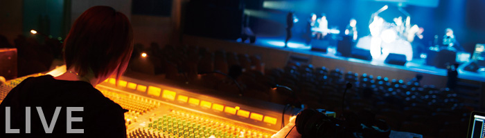 学生ライブを支える音響技術コースのサポート