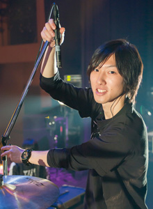 秋國 直也さん